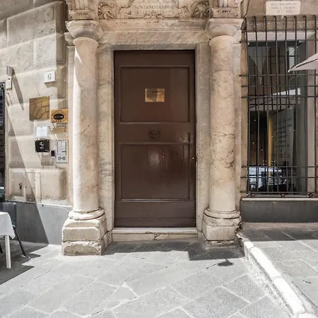 Residenza Storica Di Lusso *